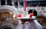 Prosecco seems to be on the precipice of disaster (again)